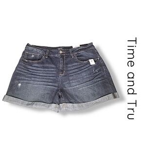 NWT! Time and Tru Dark Wash Mid Rise Distressed Denim Short Womens Size 16